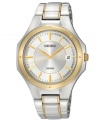 A classic men's timepiece updated with golden accents for a captivating creation, by Seiko.