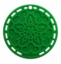 Le Creuset Silicone 8 Round French Trivet, Fennel Le Creuset Silicone 8 Round French Trivet, Fennel