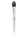 Go behind the scenes backstage at the biggest fashion shows and you'll find makeup artists using Dior's professional quality brushes. For face, eyes, lips and cheeks, these brushes are perfect for flawless, even blending. 