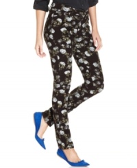 Following the printed-denim trend, these Else Jeans printed corduroys are oh-so hot for fall! Following the printed-denim trend, these Else Jeans printed corduroys are oh-so hot for fall!