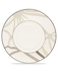 Abstract markings in soft shades of khaki frame this glazed white saucer for unconventional elegance. From Noritake dinnerware, these dishes are trimmed with matte platinum for modern polish on casual and formal tables alike. (Clearance)