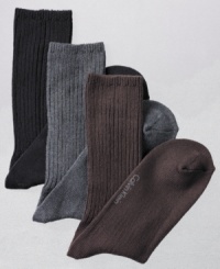 Great things come in threes. These cotton socks offer your feet the casual comfort they need. Great things come in threes. These cotton socks offer your feet the casual comfort they need.