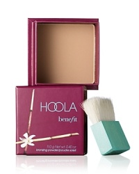 This soft bronze matte powder gives your complexion a healthy, natural looking tan. Dust it lightly across cheeks, chin and forehead to bring the warm tan of the island to your skin and spirits. Use Hoola for a year round healthy tan. This soft bronze matte powder gives your complexion a healthy, natural looking tan. Dust it lightly across cheeks, chin and forehead to bring the warm tan of the island to your skin and spirits. Use Hoola for a year round healthy tan.