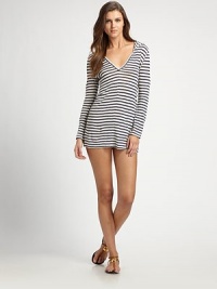 A lightweight, nautical-inspired linen slub design offering a phenomenal fit. Attached hoodV-neckLong sleevesPull-on styleSide slitLinenMachine washImported A lightweight, nautical-inspired linen slub design offering a phenomenal fit. Attached hoodV-neckLong sleevesPull-on styleSide slitLinenMachine washImported