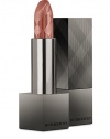 Explore velvet intensity with Lip Velvet Long Wear Lipstick. Burberry innovation brings a new finish for lips: a velvety matte radiance, inspired by the most opulent of English fabrics. Iconic pigments provide incredibly dense, luminous colour, gel technology gives comfortable long wear performance, while triglycerides and wild rose continuously hydrate. The result is effortlessly elegant, protective and breathable. Made in Italy. 