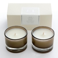 Aquiesse uses a proprietary soy wax blend and is made with organic soy bean oil and carefully selected lead-free wicks. The soy candle is stylishly encased in smoke-brown glass. Aquiesse uses a proprietary soy wax blend and is made with organic soy bean oil and carefully selected lead-free wicks. The soy candle is stylishly encased in smoke-brown glass.
