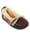 So cute and cozy. The Tobey slippers by Muk Luks have a faux-fur lining inside and a slim decorative bow on the vamp.