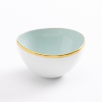 Simply Anna is a simply elegant collection of embossed whiteware with Anna Weatherley's signature shark's tooth gold banding. The collection works beautifully with all of Anna's lavishly decorated offerings. Simply Anna is a simply elegant collection of embossed whiteware with Anna Weatherley's signature shark's tooth gold banding. The collection works beautifully with all of Anna's lavishly decorated offerings.