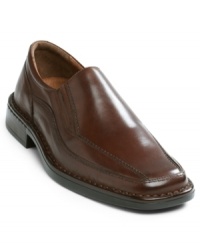 A combination bike and moc toe on this pair of men's dress shoes offers a subtle update for these comfortable leather loafers from Alfani. A combination bike and moc toe on this pair of men's dress shoes offers a subtle update for these comfortable leather loafers from Alfani.