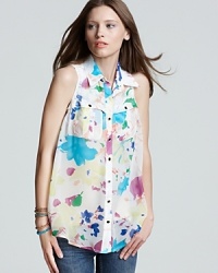 Splashes of brights on this Yumi Kim top create an abstract floral design, playing up your artsy side. Team with tight-fitting denim and an armful of highlighter-hued bracelets--the look is fresh and fun! Splashes of brights on this Yumi Kim top create an abstract floral design, playing up your artsy side. Team with tight-fitting denim and an armful of highlighter-hued bracelets--the look is fresh and fun!