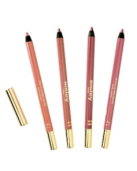 A firm yet gentle lead for a perfectly precise lip-lining action. Phyto-Lèvres Perfect is easy to apply and its smooth lead with ultra glide-on power precisely defines the lip contour thanks to its moulded texture (a technology providing softness, firmness and comfort upon application). The high proportion of oils and waxes incorporated into the formula optimizes its soft, glide-on texture for comfort upon application while also intensifying pigments: Kokum Butter and Phytosqualane nourish, hydrate and provide comfort. Aloe Vera extract and Jojoba Oil provide emolliency, softness and suppleness Natural Wax and a Sucrose derivative guarantee the colour's adherence and long lasting hold. Result A satin-smooth, luminous finish. The body of the pencils in this extremely refined selection match the shade of their lead-tips. Their brush tip allows flawless application and long lasting hold, and is handy for quick touch-ups anytime, anywhere. A firm yet gentle lead for a perfectly precise lip-lining action. Phyto-Lèvres Perfect is easy to apply and its smooth lead with ultra glide-on power precisely defines the lip contour thanks to its moulded texture (a technology providing softness, firmness and comfort upon application). The high proportion of oils and waxes incorporated into the formula optimizes its soft, glide-on texture for comfort upon application while also intensifying pigments: Kokum Butter and Phytosqualane nourish, hydrate and provide comfort. Aloe Vera extract and Jojoba Oil provide emolliency, softness and suppleness Natural Wax and a Sucrose derivative guarantee the colour's adherence and long lasting hold. Result A satin-smooth, luminous finish. The body of the pencils in this extremely refined selection match the shade of their lead-tips. Their brush tip allows flawless application and long lasting hold, and is handy for quick touch-ups anytime, anywhere.