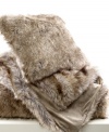 Add an extra layer of sophistication to your Lauren Ralph Lauren Margeaux bed with this irresistibly soft throw blanket.