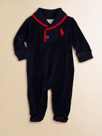A long-sleeved footed coverall in plush velour is finished with a classic ribbed shawl collar for superior warmth.Shawl collarLong sleevesFront buttonsBottom snapsCottonMachine washImported Please note: Number of buttons/snaps may vary depending on size ordered. A long-sleeved footed coverall in plush velour is finished with a classic ribbed shawl collar for superior warmth.Shawl collarLong sleevesFront buttonsBottom snapsCottonMachine washImported Please note: Number of buttons/snaps may vary depending on size ordered.