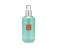 A non-irritating, alcohol-free, fragrance-free toner that helps to hydrate, condition and re-balance skin, leaving it healthy and glowing. A non-irritating, alcohol-free, fragrance-free toner that helps to hydrate, condition and re-balance skin, leaving it healthy and glowing.