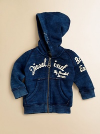 A laid-back layer featuring a vintage-style denim wash and embroidered script.Attached hoodFront zip closureLong sleeves with ribbed cuffsSplit kangaroo pocketRibbed hemCottonMachine washImported A laid-back layer featuring a vintage-style denim wash and embroidered script.Attached hoodFront zip closureLong sleeves with ribbed cuffsSplit kangaroo pocketRibbed hemCottonMachine washImported