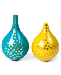 Improve the view with Jonathan Adler salt and pepper shakers inspired by the Greek island of Santorini and crafted of glazed porcelain with shimmering dots of gold. Improve the view with Jonathan Adler salt and pepper shakers inspired by the Greek island of Santorini and crafted of glazed porcelain with shimmering dots of gold.