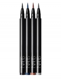 The super-fine precision tip of this new modern liquid liner ensures a flawless even line with just one stroke. Versatile application and precise, high intensity color for up to 24-hour wear. 