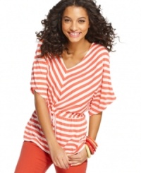 Chevron stripes and fluid knit jersey makes Cha Cha Vente's drawstring tunic top ideal for summer fun! Chevron stripes and fluid knit jersey makes Cha Cha Vente's drawstring tunic top ideal for summer fun!