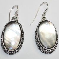 Vintage Hand Engraved Mother Of Pearl Gemstone Sterling Silver Earrings Vintage Hand Engraved Mother Of Pearl Gemstone Sterling Silver Earrings