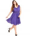 Right on trend, Nine West's plus size dress is perfectly pleated and finished with a skinny belt for a flawless look.