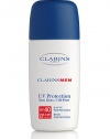 UV Plus SPF 40 for Men protects skin from the sun and pollution when playing sports, when in the city, or during the weekend. Its incredibly fine oil-free texture leaves no traces on the skin while the micronized, microdispersed 100% mineral screen ensures perfect protection and guarantees optimal tolerance. 
