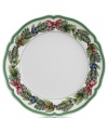 Dress up French Garden dinnerware for the holidays with the festively adorned French Garden Noel dinner plate from Villeroy & Boch. A scalloped edge and seasonal garland complete a beautiful Christmastime table.