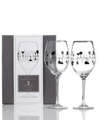 Combining a simply beautiful shape and cool barware graphic, this set of Charter Club's Novelty Clink wine glasses offer a look that's fun yet refined. (Clearance)