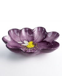 Fresh and bright, the Anna Lily serving bowl from Laurie Gates' collection of serveware and serving dishes presents your favorite pasta and salad recipes with new flourish and, in dishwasher-safe earthenware, keeps cleanup to a minimum. (Clearance) Fresh and bright, the Anna Lily serving bowl from Laurie Gates' collection of serveware and serving dishes presents your favorite pasta and salad recipes with new flourish and, in dishwasher-safe earthenware, keeps cleanup to a minimum. (Clearance)