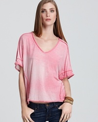 Top off your off-duty style with this vibrant Michael Stars tee, featuring inside-out seams, raw edges and a supple burnout effect. Top off your off-duty style with this vibrant Michael Stars tee, featuring inside-out seams, raw edges and a supple burnout effect.