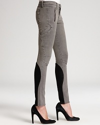 The IT girl's off-duty essential, rag & bone/JEAN cargo skinny jeans flaunt versatile, live-in style. Team with booties or pumps for on-trend chic. The IT girl's off-duty essential, rag & bone/JEAN cargo skinny jeans flaunt versatile, live-in style. Team with booties or pumps for on-trend chic.