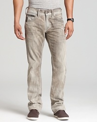 A tried-and-true jean always comes in handy and meshes seamlessly with tees and button-downs alike. Note the zipper detail on the coin and back pockets, which earns this denim a rugged urban vibe. A tried-and-true jean always comes in handy and meshes seamlessly with tees and button-downs alike. Note the zipper detail on the coin and back pockets, which earns this denim a rugged urban vibe.