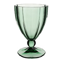 My Garden Stemware is a fluted-designed everyday glass that is beautiful to the eye and wonderful to touch. Generously proportioned, this glassware is sure to be a great way to accent your favorite dinnerware collection.