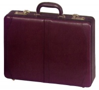 Deluxe Executive Expandable Leather Attache Case - Burgundy Deluxe Executive Expandable Leather Attache Case - Burgundy