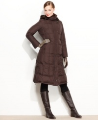 Winter warming at its best: Larry Levine's tailored maxi puffer keeps the cold at bay in style! Winter warming at its best: Larry Levine's tailored maxi puffer keeps the cold at bay in style!