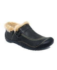 Every bit as warm and comfy as they look. Elastic gore on the side of the Jambu JBU Barrington faux-fur booties provides easy slip on entry, while the partially-recycled eco-friendly compressed rubber sole provides traction and durability.