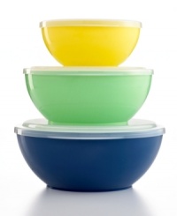 Chill out & get fresh! The key to perfect prep and preservation has arrived in your space with this dynamic collection of chilling bowls. A non-toxic freezer gel inside the walls keeps food fresh and chilled for your taste and enjoyment. Chill out & get fresh! The key to perfect prep and preservation has arrived in your space with this dynamic collection of chilling bowls. A non-toxic freezer gel inside the walls keeps food fresh and chilled for your taste and enjoyment.