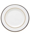 Set the table with poise and purpose. The Library Lane salad plate features zesty color combinations that appeal to your inner artist.