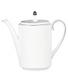 In an exquisite union of the contemporary and the classical, renowned bridal designer Vera Wang and Wedgwood have created a dinnerware and dishes pattern that brings elegance to the modern table. Blanc sur Blanc marries pure white with a textured matte border and platinum edging for subtle tonal contrast.