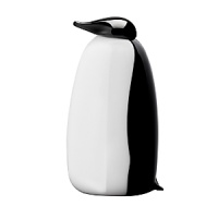 Penguins are such sculptural birds in their own right that one doesn't need to add anything, says Oiva Toikka of Ping and Pang. The black and white Penguins are a perfect match for the clean-lined style popular in much of design today. Penguins are such sculptural birds in their own right that one doesn't need to add anything, says Oiva Toikka of Ping and Pang. The black and white Penguins are a perfect match for the clean-lined style popular in much of design today.