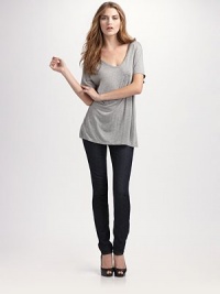 Skinny-fit silhouette in dark denim for an irresistibly chic edgy look.THE FITSkinny fit from hip to hem Rise, about 7 Inseam, about 32THE DETAILSBelt loops Zip fly Five-pocket style Plain back patch pockets 94% cotton/5% polyester/1% spandex; machine wash Made in USA Model shown is 5'10 (177cm) wearing US size 4. Skinny-fit silhouette in dark denim for an irresistibly chic edgy look.THE FITSkinny fit from hip to hem Rise, about 7 Inseam, about 32THE DETAILSBelt loops Zip fly Five-pocket style Plain back patch pockets 94% cotton/5% polyester/1% spandex; machine wash Made in USA Model shown is 5'10 (177cm) wearing US size 4.