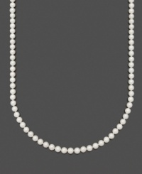 Channel the glamour of style experts like Audrey Hepburn. Necklace by Belle de Mer features a classic look with AA Akoya cultured pearls (6-1/2-7 mm) set in 14k gold. Approximate length: 16 inches.