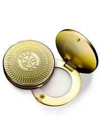 We've re-imagined Bond No. 9's nostalgia-laden circular token as a solid-perfume compact, containing your choice of six of our most sought-after eaux de parfum. Stashed in its own perfect little white leather zipper case, it's so street-smart it'll glide through any turnstile. We've re-imagined Bond No. 9's nostalgia-laden circular token as a solid-perfume compact, containing your choice of six of our most sought-after eaux de parfum. Stashed in its own perfect little white leather zipper case, it's so street-smart it'll glide through any turnstile.