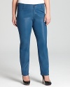 With luxe texture and subtle shine, these coated Jame Jeans jeggings infuse your denim rotation with real modern edge.