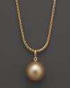 A timeless classic, this Tara Pearls necklace combines 18K yellow gold with a golden South Sea pearl.