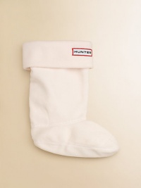 Indulge your little one's feet in superbly soft socks made to fit perfectly into favorite wellies.Logo tag on the frontPolyesterMachine washImported