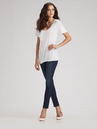 Classic 10 skinny-leg stretch cotton revamped with a cropped, ankle-skimming length.THE FITVery fitted from waist to hem Rise, about 7½ Inseam, about 29 THE DETAILSZip fly Five-pocket style Plain back patch pockets Cotton/spandex; machine wash Made in USA Classic 10 skinny-leg stretch cotton revamped with a cropped, ankle-skimming length.THE FITVery fitted from waist to hem Rise, about 7½ Inseam, about 29 THE DETAILSZip fly Five-pocket style Plain back patch pockets Cotton/spandex; machine wash Made in USA