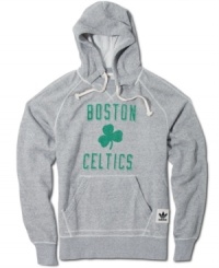 Give a shout-out to your favorite Boston team in this NBA Celtics hoodie from adidas. Give a shout-out to your favorite Boston team in this NBA Celtics hoodie from adidas.