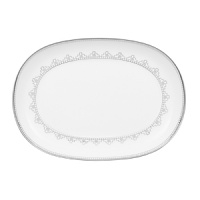 White Lace bone china is characterized by its diverse series of borders all rendered in precious platinum. The classic combination of platinum and white radiates on the table. A truly classic look. White Lace bone china is characterized by its diverse series of borders all rendered in precious platinum. The classic combination of platinum and white radiates on the table. A truly classic look.