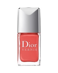 Dior's cult favorite, long-wearing nail lacquer in an array of modern shades, is back with a new formula and an oversize brush for quick and accurate application in a single stroke. Choose any high-fashion shade for a dose of dramatic color from your tips to your toes. Dior's cult favorite, long-wearing nail lacquer in an array of modern shades, is back with a new formula and an oversize brush for quick and accurate application in a single stroke. Choose any high-fashion shade for a dose of dramatic color from your tips to your toes.