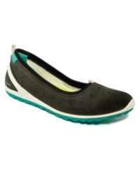 Like barefoot, but better. The BIOM Lite ballerina sneakers support your natural foot position and provide increased flexibility for foot muscle training. Like barefoot, but better. The BIOM Lite ballerina sneakers support your natural foot position and provide increased flexibility for foot muscle training.
